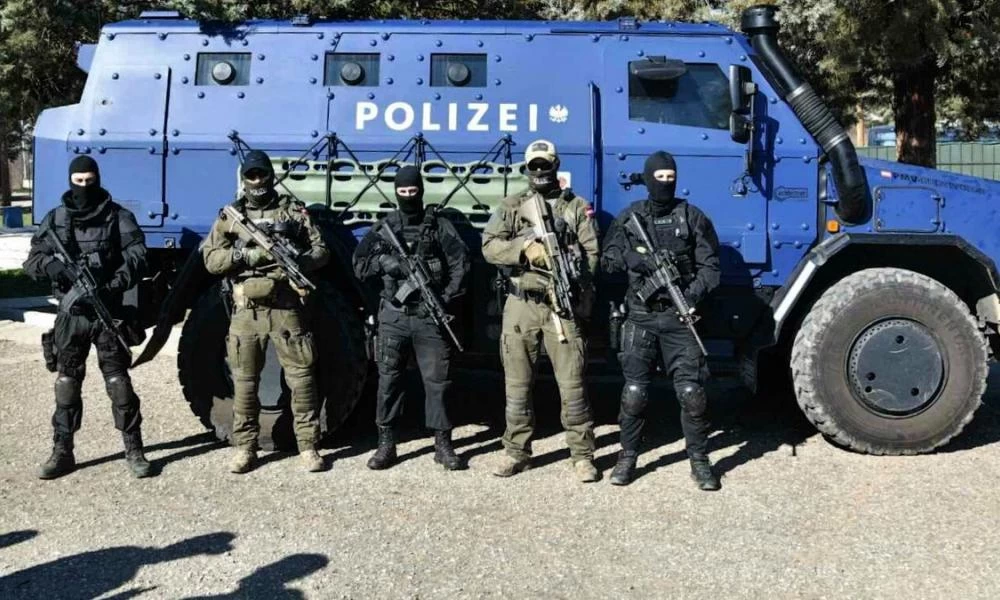 Οι Αυστριακοί κομάντος ''τάπωσαν'' τους Τούρκους: ''Εδώ είναι η χώρα μας, υπερασπιζόμαστε την Ελλάδα'' - Επιβεβαιώνεται η πτώση του τουρκικού drone